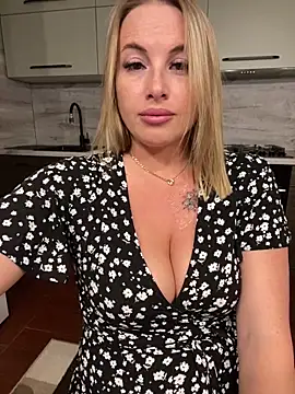 Cute Hot Alice online show from 23, 5, 2026