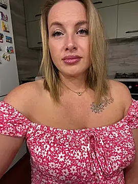 Cute Hot Alice online show from 21, 6, 2026
