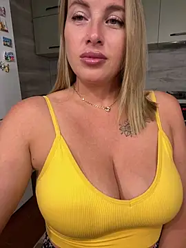 Cute Hot Alice online show from 1, 7, 2026