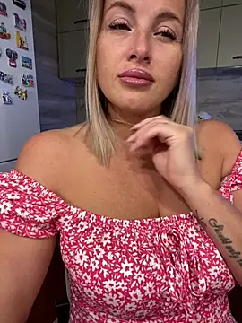 Cute Hot Alice online show from 5, 7, 2026