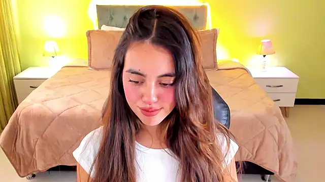 Snapshot of _Charlotte_evans_1 chatting on 17, 9, 2025 Charlotte evans 1 online show from 17, 9, 2025