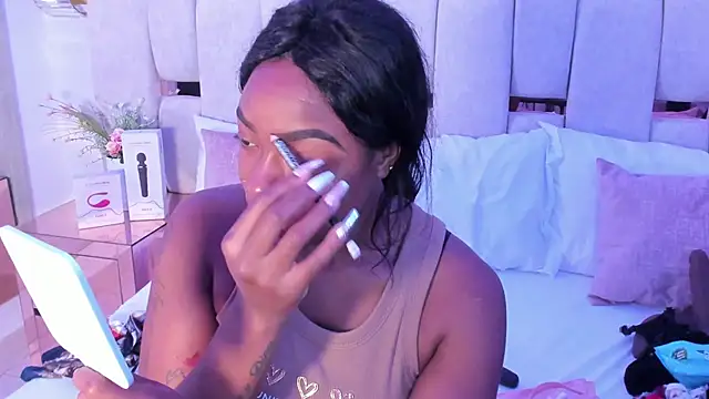 Snapshot of mia_schwarz chatting on 18, 12, 2024 mia schwarz online show from 18, 12, 2024