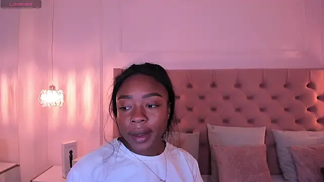 Snapshot of mia_schwarz chatting on 14, 1, 2025 mia schwarz online show from 14, 1, 2025