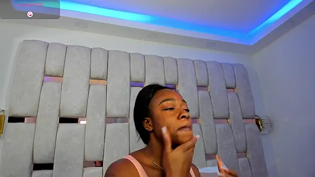 Snapshot of mia_schwarz chatting on 19, 1, 2025 mia schwarz online show from 19, 1, 2025