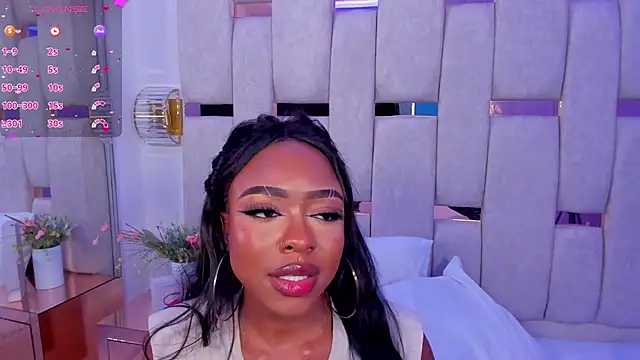 Snapshot of mia_schwarz chatting on 25, 1, 2025 mia schwarz online show from 25, 1, 2025