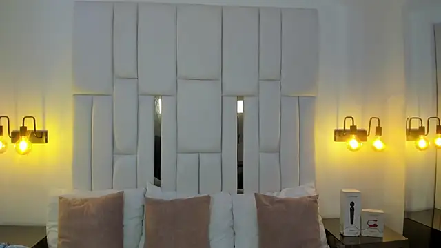 Snapshot of mia_schwarz chatting on 10, 9, 2025 mia schwarz online show from 10, 9, 2025