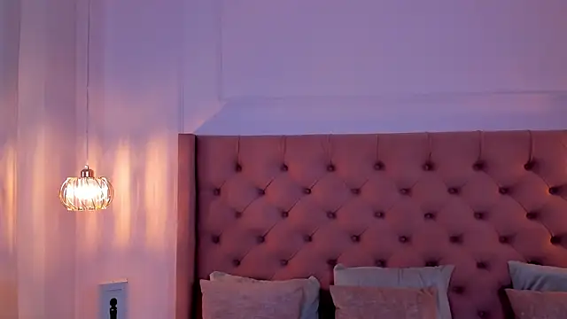 Snapshot of mia_schwarz chatting on 26, 9, 2025 mia schwarz online show from 26, 9, 2025