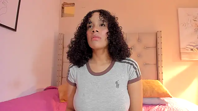 vanesasexyhot21 online show from 10, 2, 2026