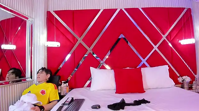 Snapshot of SusanCouper chatting on 13, 7, 2026 SusanCouper online show from 13, 7, 2026