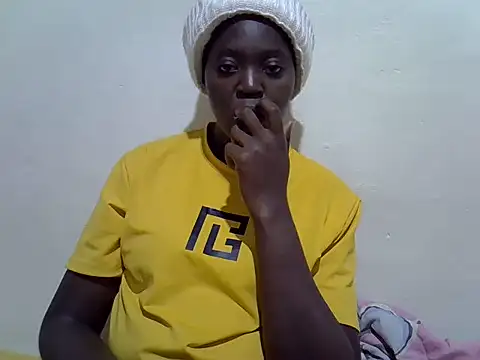 pretty tallgirl online show from 24, 6, 2026