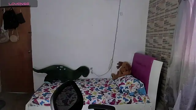 Snapshot of _Amelia_Johns_ chatting on 14, 4, 2026 Amelia Johns online show from 14, 4, 2026