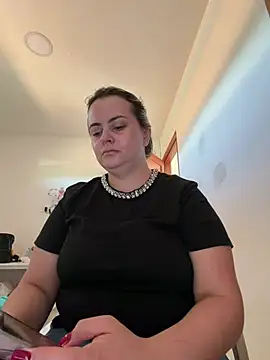 Im Amelia online show from 7, 7, 2026
