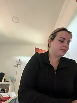 Im Amelia online show from 8, 7, 2026
