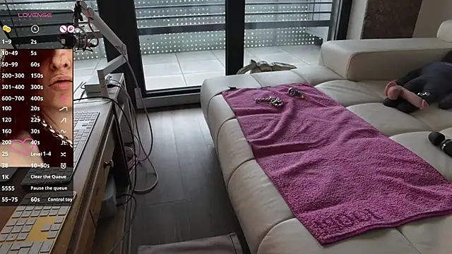 sexyLolia11 online show from 9, 7, 2026
