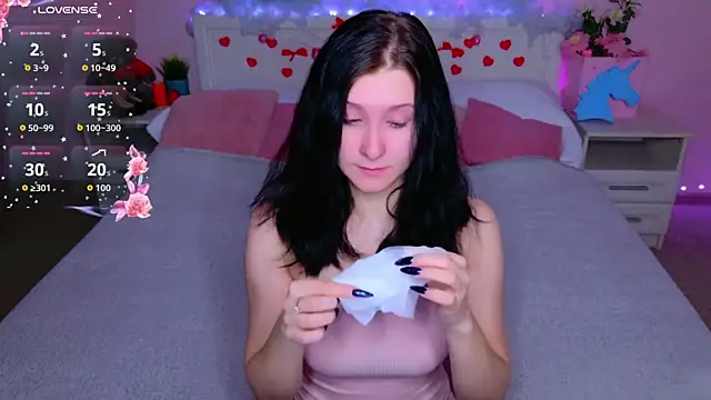 SarahStanley online show from 6, 3, 2026