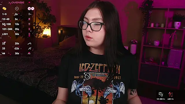 Arizonaa Muse online show from 8, 2, 2025