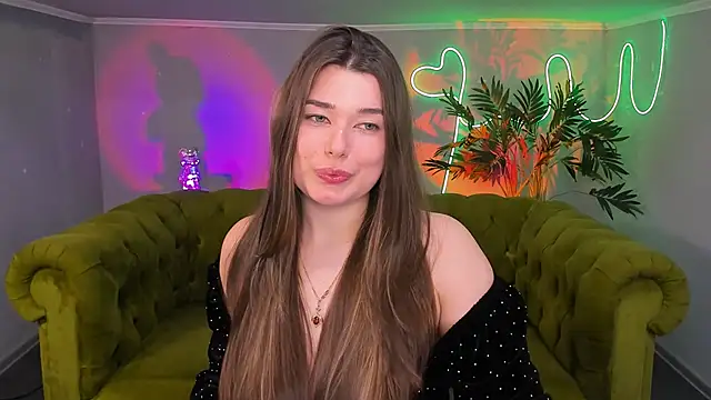 Snapshot of _Sun_Shy_ chatting on 2, 2, 2025  Sun Shy  online show from 2, 2, 2025