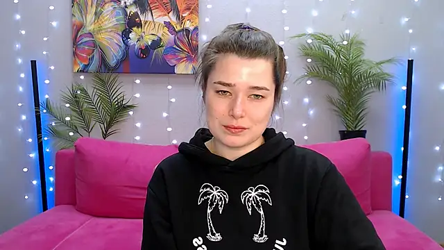 Snapshot of _Sun_Shy_ chatting on 6, 2, 2025  Sun Shy  online show from 6, 2, 2025