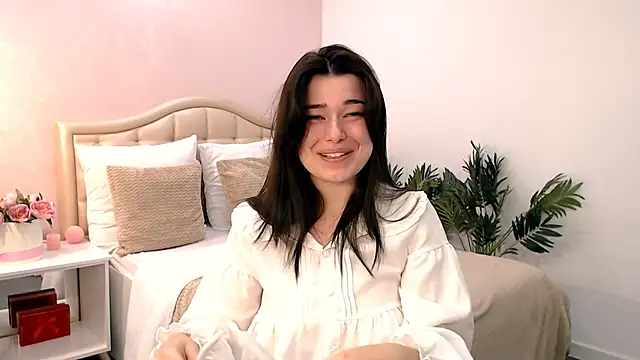 Snapshot of _Sun_Shy_ chatting on 15, 10, 2025  Sun Shy  online show from 15, 10, 2025