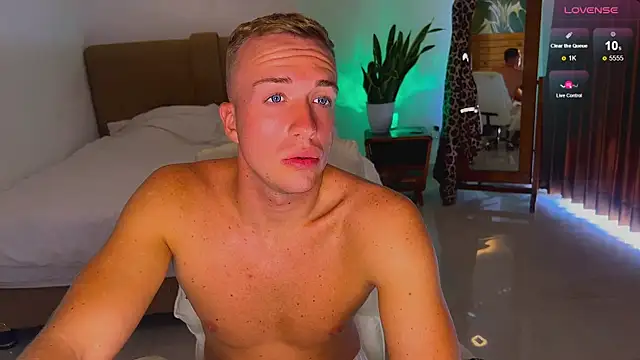 tommy cumfinger online show from 17, 11, 2025