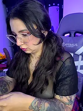 Aria Bennett21 online show from 7, 5, 2026