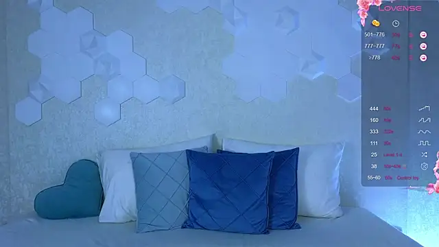 Lynna Sparks online show from 20, 10, 2025