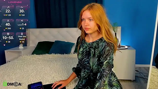 Snapshot of Eva__Lewis chatting on 29, 9, 2025 Eva  Lewis online show from 29, 9, 2025