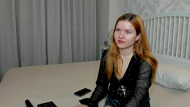 Eva  Lewis online show from 2, 5, 2026