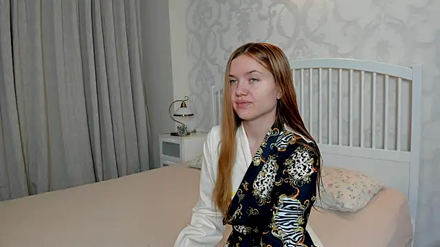 Eva  Lewis online show from 24, 7, 2026
