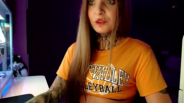 InesGold online show from 5, 2, 2025