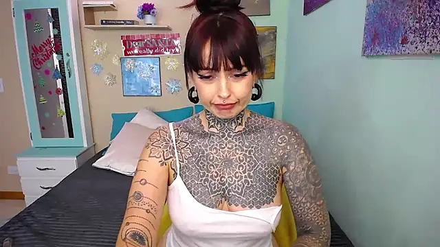 LolaRouse online show from 10, 12, 2024