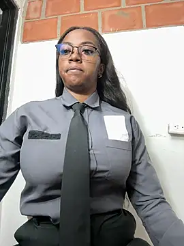 CiaraEbony online show from 28, 7, 2026