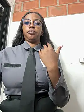 CiaraEbony online show from 28, 7, 2026