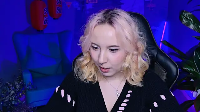 JasmineMilko online show from 4, 3, 2025