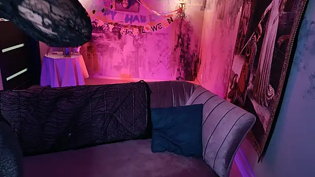 JasmineMilko online show from 31, 10, 2025