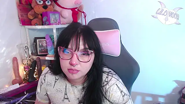 Snapshot of LiloMoon69 chatting on 19, 12, 2024 LiloMoon69 online show from 19, 12, 2024