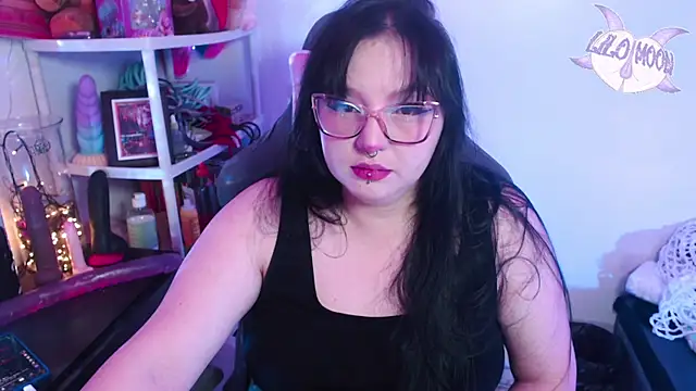 Snapshot of LiloMoon69 chatting on 6, 1, 2025 LiloMoon69 online show from 6, 1, 2025