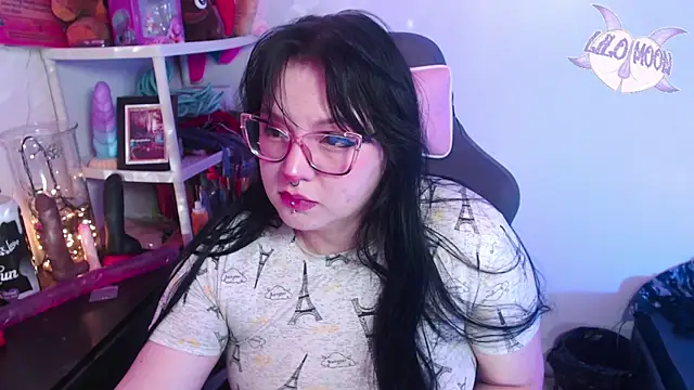 Snapshot of LiloMoon69 chatting on 10, 1, 2025 LiloMoon69 online show from 10, 1, 2025