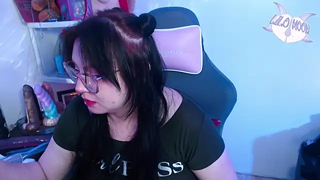 Snapshot of LiloMoon69 chatting on 28, 1, 2025 LiloMoon69 online show from 28, 1, 2025