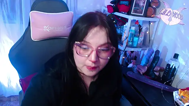 Snapshot of LiloMoon69 chatting on 31, 1, 2025 LiloMoon69 online show from 31, 1, 2025