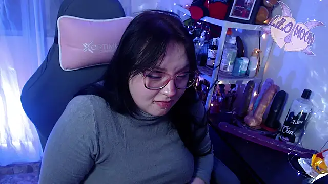 Snapshot of LiloMoon69 chatting on 7, 2, 2025 LiloMoon69 online show from 7, 2, 2025