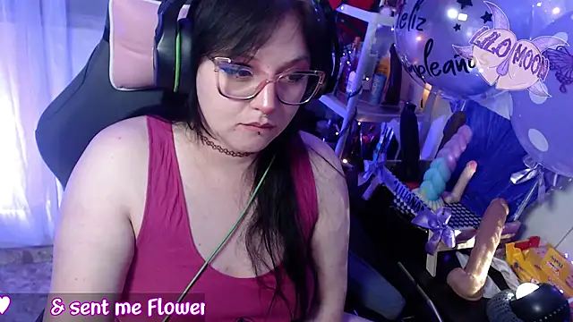 Snapshot of LiloMoon69 chatting on 13, 2, 2025 LiloMoon69 online show from 13, 2, 2025