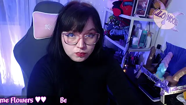 Snapshot of LiloMoon69 chatting on 14, 2, 2025 LiloMoon69 online show from 14, 2, 2025