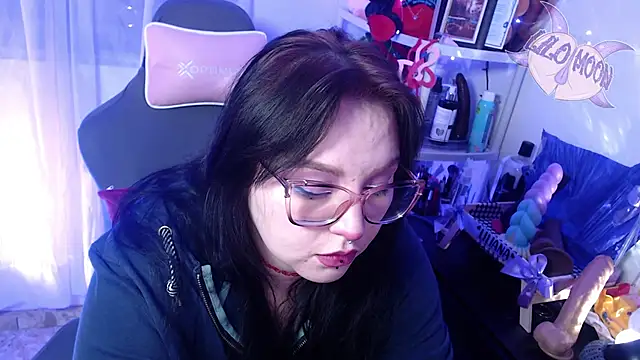 Snapshot of LiloMoon69 chatting on 17, 2, 2025 LiloMoon69 online show from 17, 2, 2025