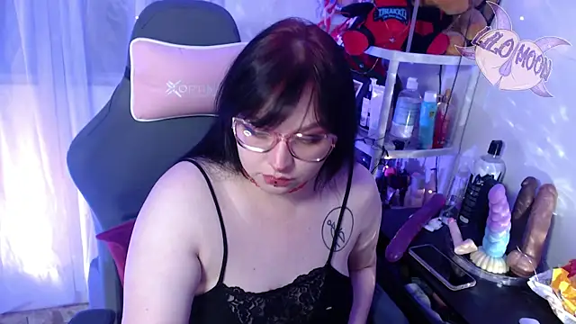 Snapshot of LiloMoon69 chatting on 23, 2, 2025 LiloMoon69 online show from 23, 2, 2025