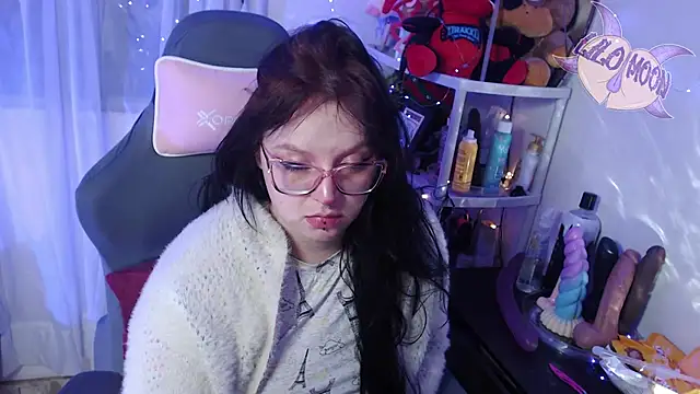 Snapshot of LiloMoon69 chatting on 2, 3, 2025 LiloMoon69 online show from 2, 3, 2025