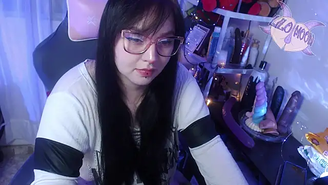 Snapshot of LiloMoon69 chatting on 3, 3, 2025 LiloMoon69 online show from 3, 3, 2025