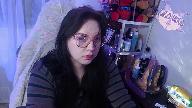 Snapshot of LiloMoon69 chatting on 4, 3, 2025 LiloMoon69 online show from 4, 3, 2025