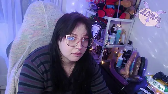 Snapshot of LiloMoon69 chatting on 4, 3, 2025 LiloMoon69 online show from 4, 3, 2025
