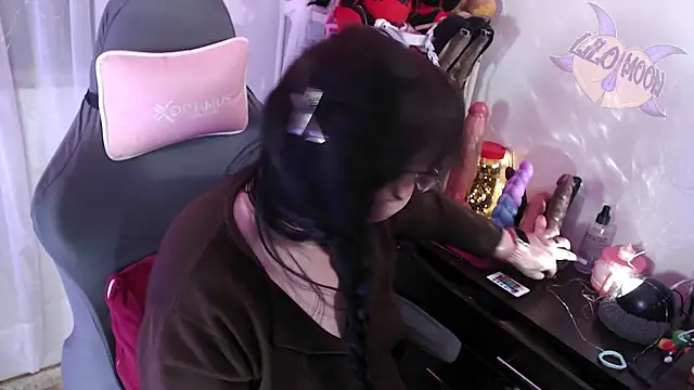 Snapshot of LiloMoon69 chatting on 11, 9, 2025 LiloMoon69 online show from 11, 9, 2025